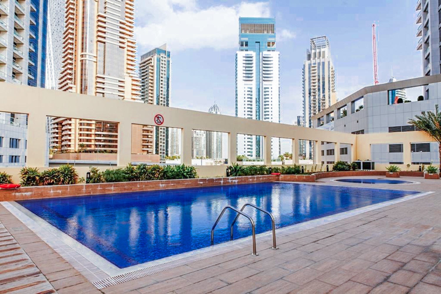 Holiday Rentals In Dubai Dubai Marina Studio Hometown