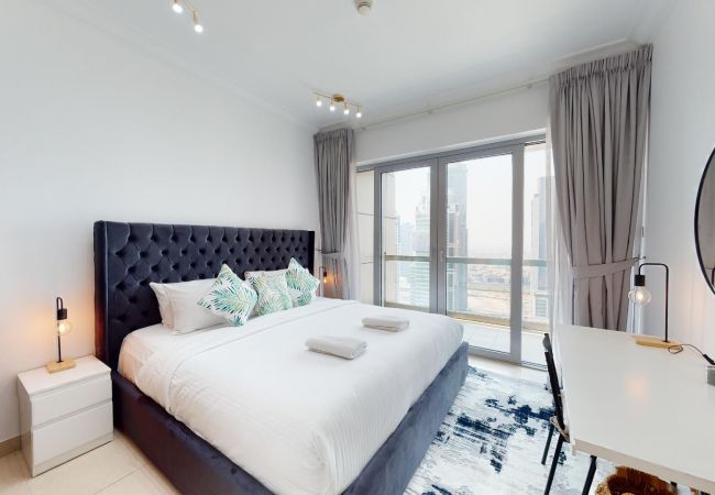 Apartment in Dubai - Exquisite 1 Bedroom Apartment in the 8 Boulevard Walk Downtown