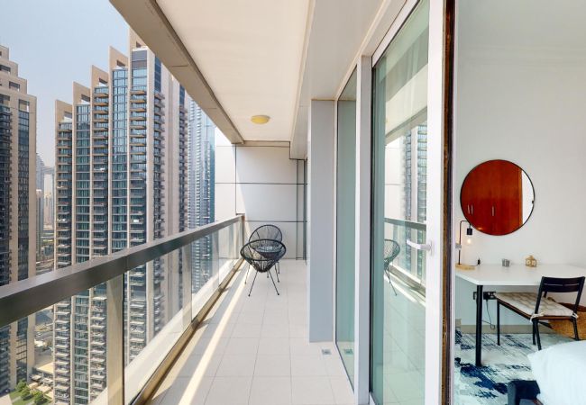 Apartment in Dubai - Exquisite 1 Bedroom Apartment in the 8 Boulevard Walk Downtown