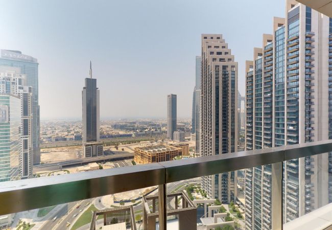 Apartment in Dubai - Exquisite 1 Bedroom Apartment in the 8 Boulevard Walk Downtown