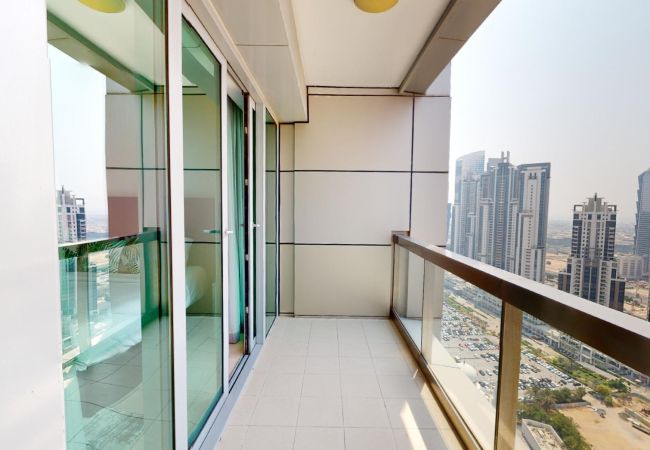 Apartment in Dubai - Exquisite 1 Bedroom Apartment in the 8 Boulevard Walk Downtown